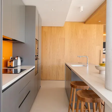 Higueron South Residences - Sophisticated Designer 아파트