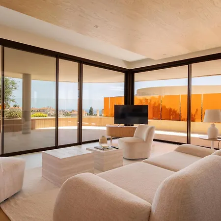 아파트 Higueron South Residences - Sophisticated Designer 푸엔히롤라