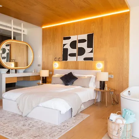 Higueron South Residences - Sophisticated Designer * 푸엔히롤라