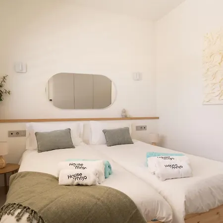 Higueron South Residences - Sophisticated Designer 푸엔히롤라