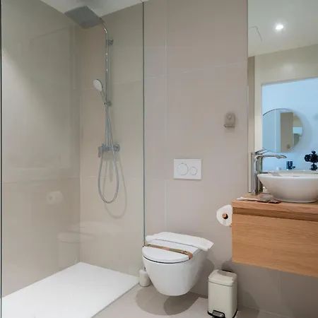Higueron South Residences - Sophisticated Designer 푸엔히롤라