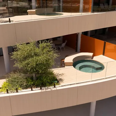 아파트 Higueron South Residences - Sophisticated Designer 푸엔히롤라